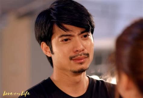 mikael daez jakol|Twitter. It’s what’s happening / Twitter.